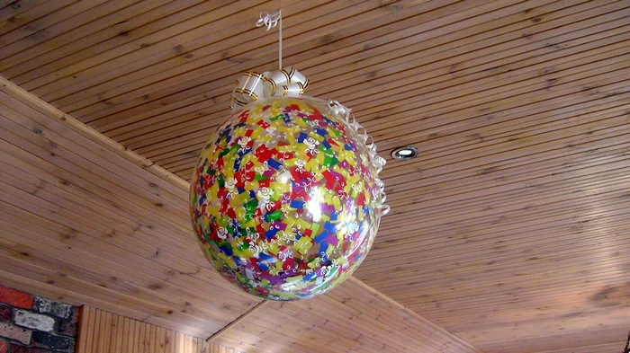 आश्चर्य गुब्बारा